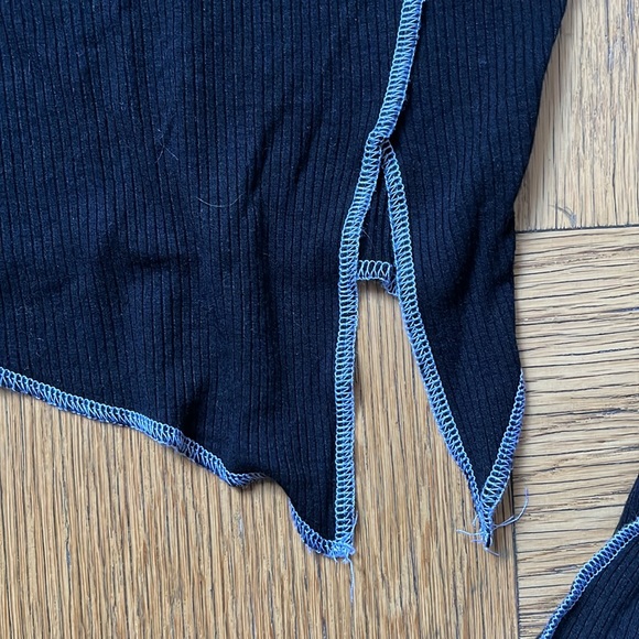 Fashion Nova Long Sleeve Crop Top - Picture 5 of 6